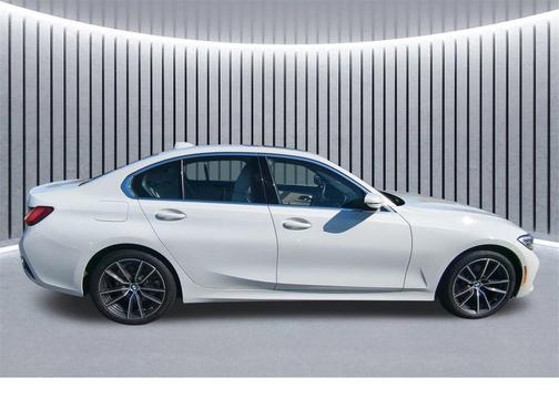 2020 BMW 330 i