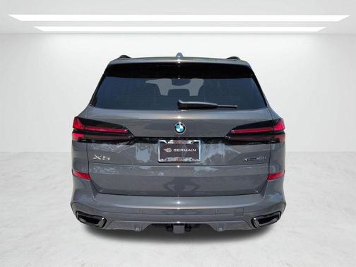 Gray Metallic 2026 BMW X5 xDrive40i