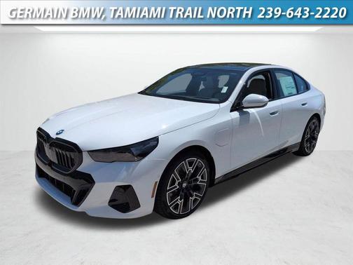 Alpine White 2026 BMW 550e xDrive