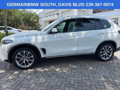 Alpine White 2024 BMW X5 xDrive40i