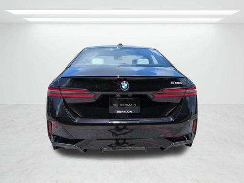 Black Sapphire Metallic 2027 BMW 530 i