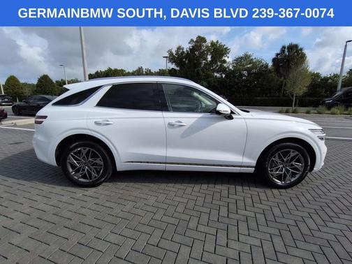 Alta White 2023 Genesis GV70 2.5T