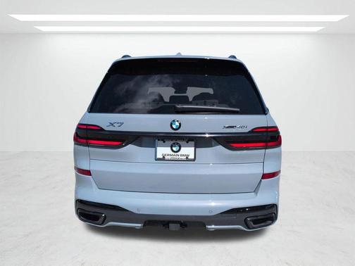 2026 BMW X7 xDrive40i