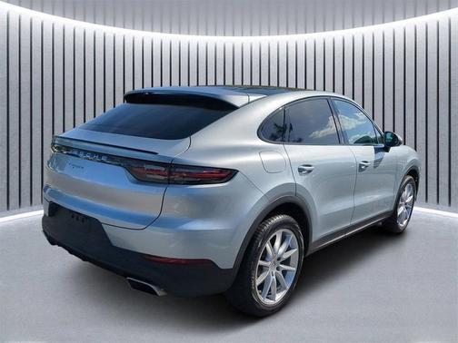 2022 Porsche Cayenne AWD