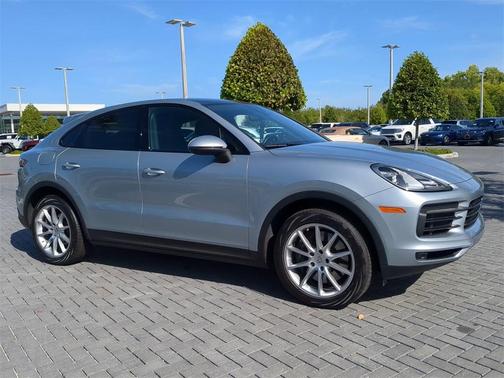 2022 Porsche Cayenne AWD