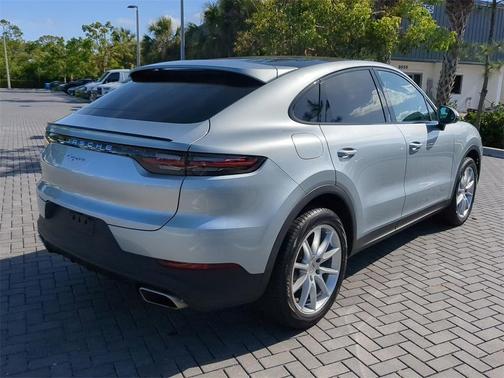 2022 Porsche Cayenne AWD