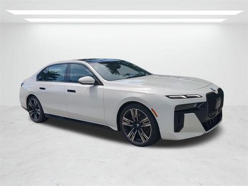 2025 BMW 760 760i xDrive