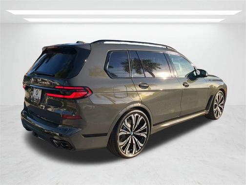 2026 BMW X7 M60i