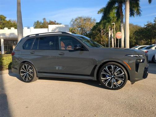 2026 BMW X7 M60i