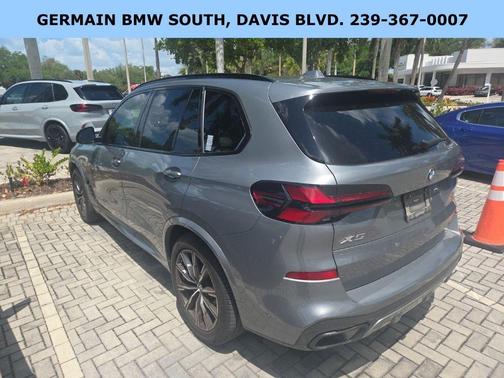 Gray Metallic 2024 BMW X5 xDrive40i