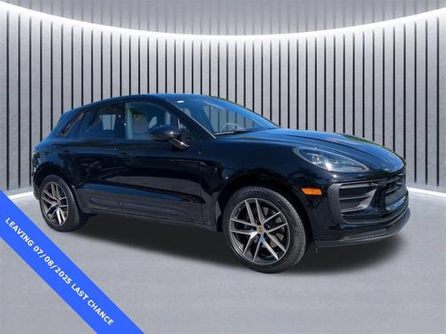 2025 Porsche Macan Base