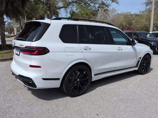 2026 BMW X7 xDrive40i