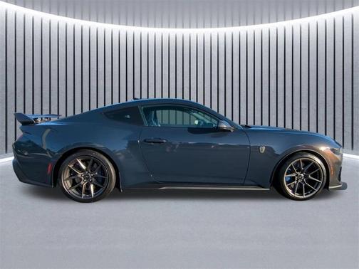 2024 Ford Mustang Dark Horse