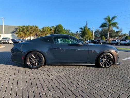 2024 Ford Mustang Dark Horse
