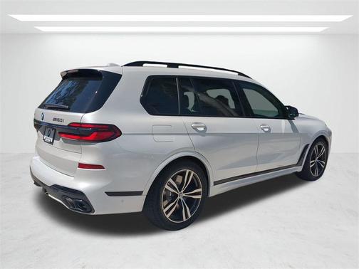 2026 BMW X7 M60i
