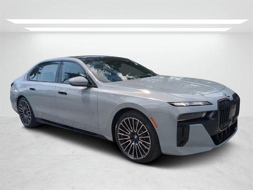 2025 BMW 760 760i xDrive