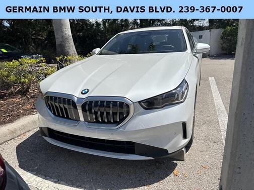 2024 BMW 530 i xDrive