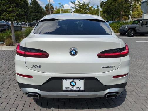 2023 BMW X4 xDrive30i
