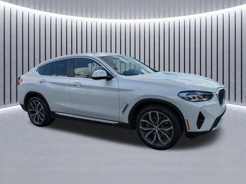 2023 BMW X4 xDrive30i