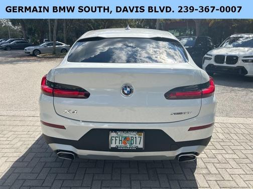 2023 BMW X4 xDrive30i