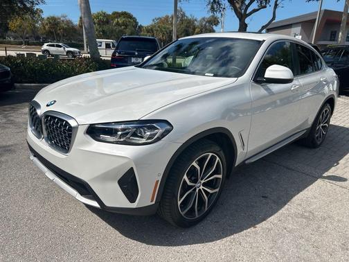 2023 BMW X4 xDrive30i