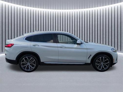 2023 BMW X4 xDrive30i