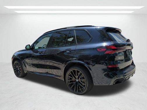 Carbon Black Metallic 2026 BMW X5 xDrive40i