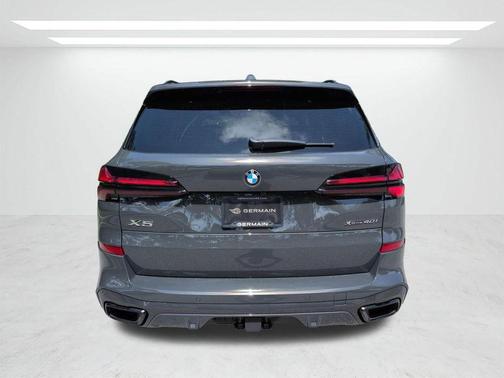 Gray Metallic 2026 BMW X5 xDrive40i