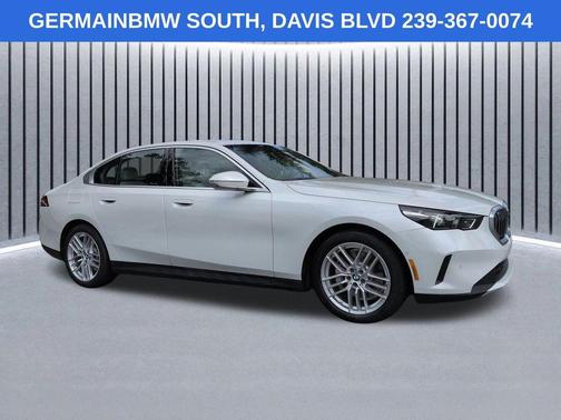 Mineral White Metallic 2024 BMW 530 i
