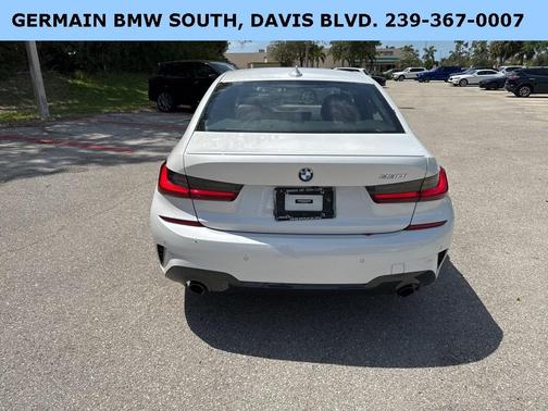 2022 BMW 330 i