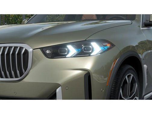 Manhattan Green Metallic 2026 BMW X5 PHEV xDrive50e