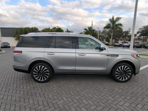 2024 Lincoln Navigator Black Label