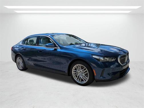 2025 BMW 530 i
