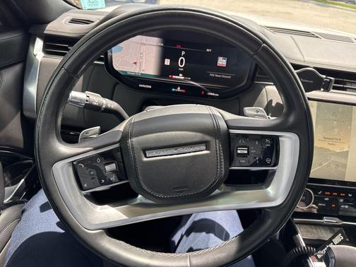 Fuji White 2022 Land Rover Range Rover P400 SE