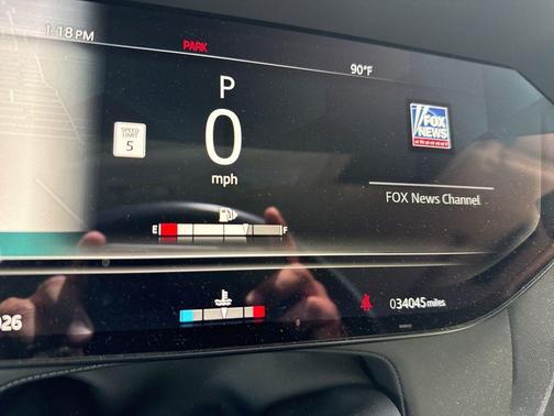 Fuji White 2022 Land Rover Range Rover P400 SE