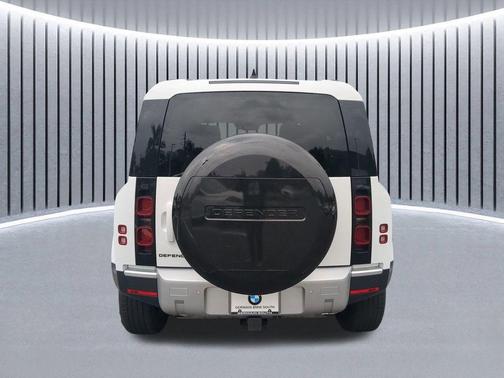 2024 Land Rover Defender P400 S