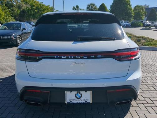 2023 Porsche Macan T