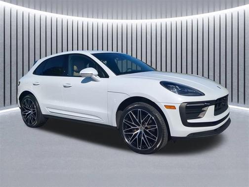 2023 Porsche Macan T