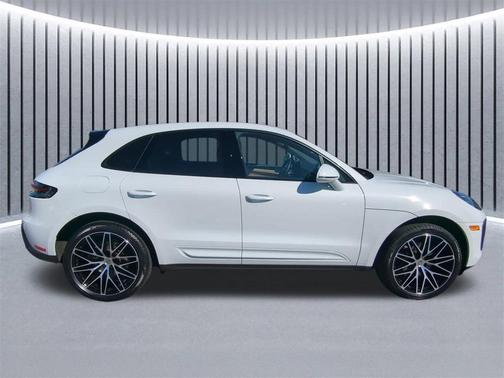 2023 Porsche Macan T
