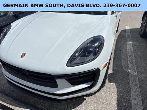 2023 Porsche Macan T
