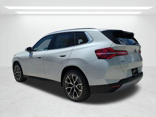 Mineral White Metallic 2026 BMW X3 30 xDrive