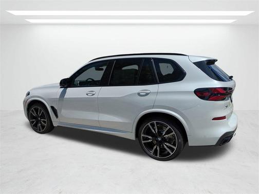 2026 BMW X5 M60i