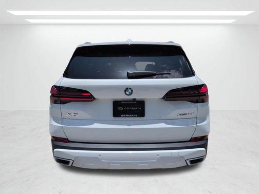 Alpine White 2026 BMW X5 xDrive40i