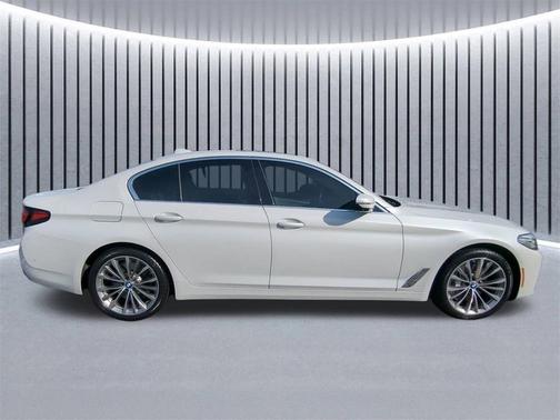 2021 BMW 540 i