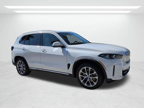 Alpine White 2026 BMW X5 sDrive40i