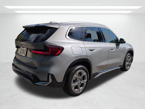 Space Silver 2026 BMW X1 xDrive28i