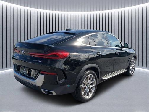 2022 BMW X6 xDrive40i