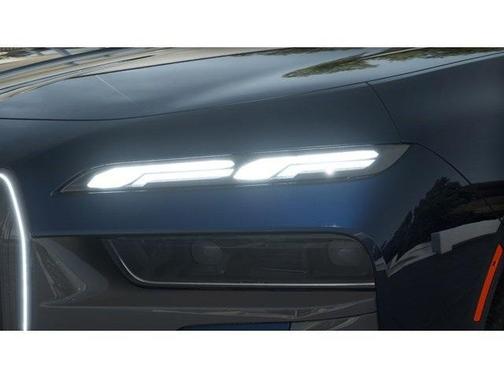 2026 BMW 750e xDrive