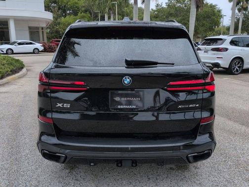 Black Sapphire Metallic 2026 BMW X5 PHEV xDrive50e