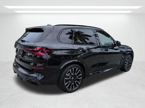 Black Sapphire Metallic 2026 BMW X5 PHEV xDrive50e